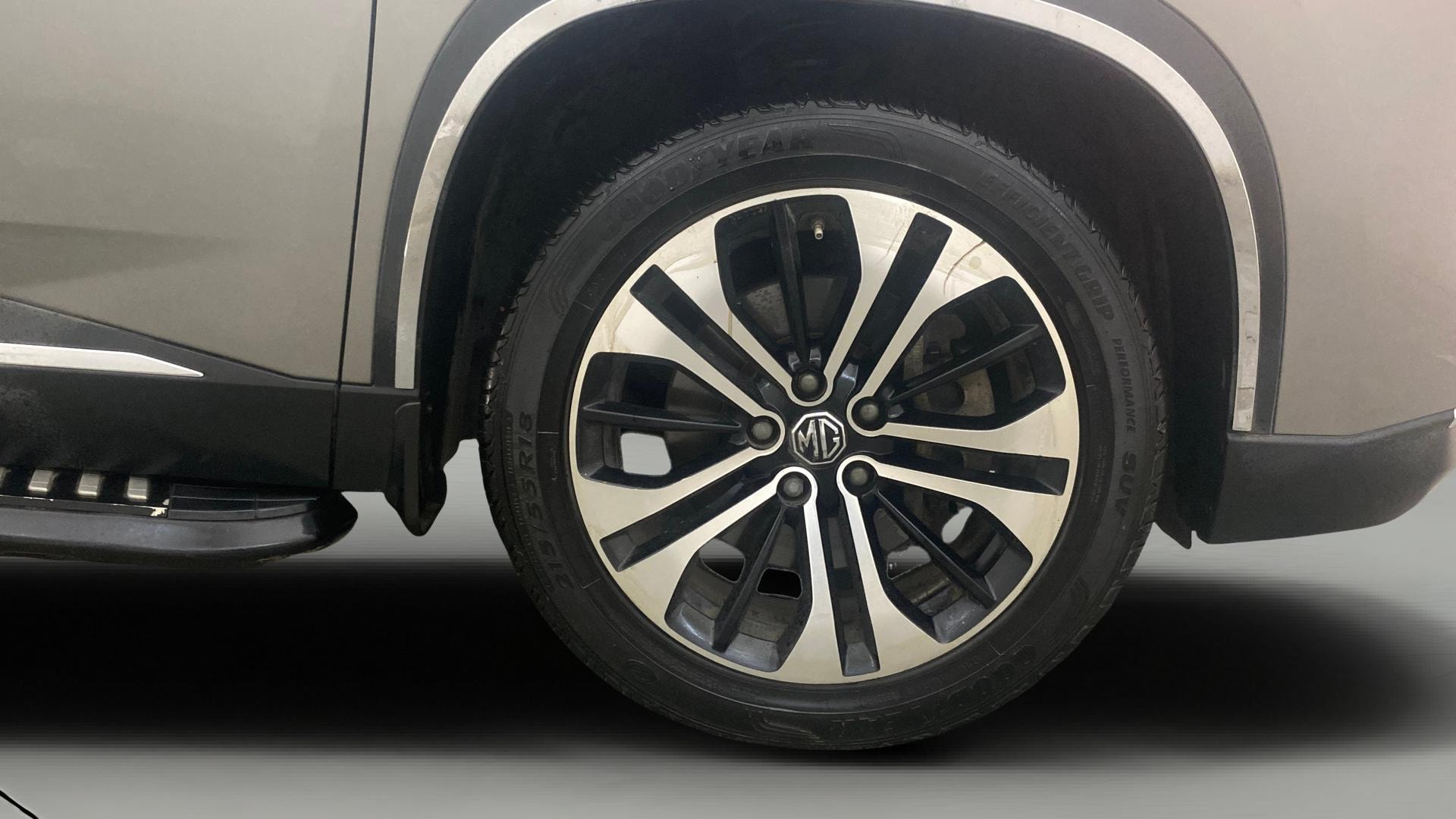 View 2023 MG Hector Plus Sharp Pro 7 Seater CVT Petrol Image 46 Used 2023 MG Hector Plus Sharp Pro 7 Seater CVT Petrol Image 46