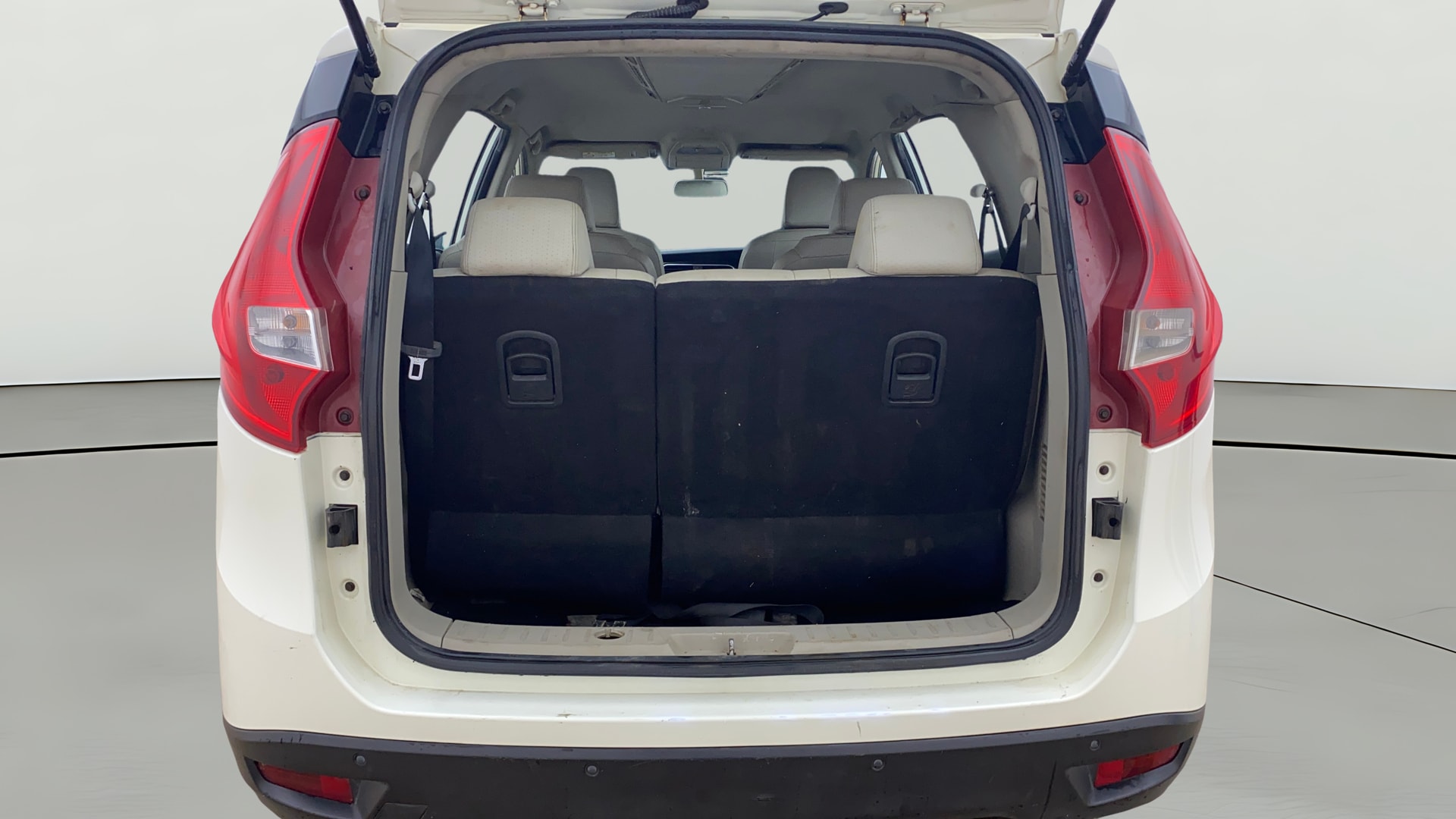 View 2019 Mahindra Marazzo M8 7-Seater Image 39 Used 2019 Mahindra Marazzo M8 7-Seater Image 39
