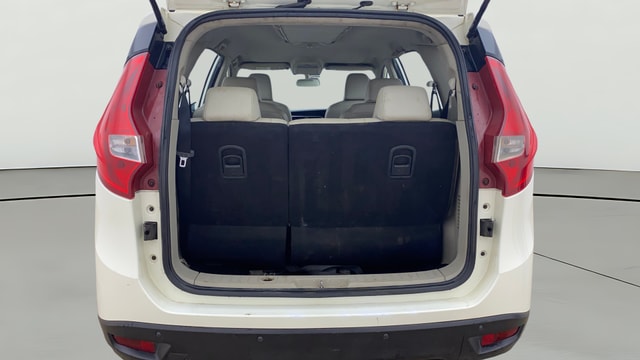 View Mahindra Marazzo Image 39 Used Mahindra Marazzo Image 39