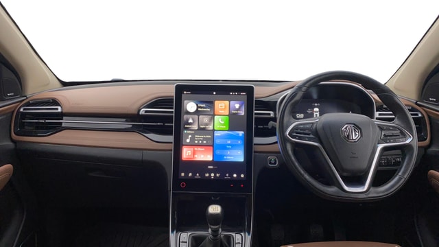 View MG Hector Plus Image 32 Used MG Hector Plus Image 32