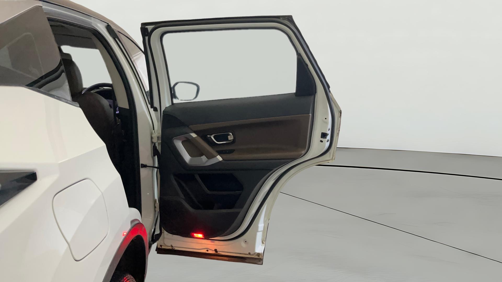 View 2022 Tata Harrier XE Image 8 Used 2022 Tata Harrier XE Image 8