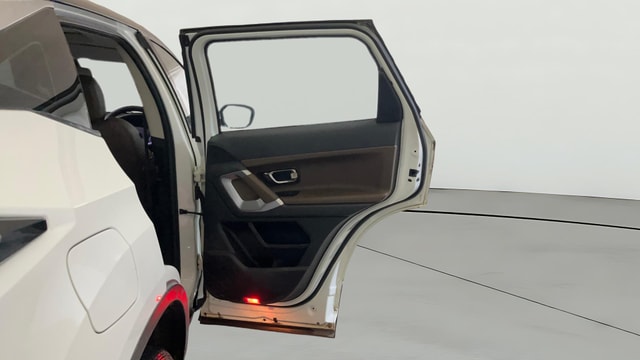 View Tata Harrier Image 8 Used Tata Harrier Image 8