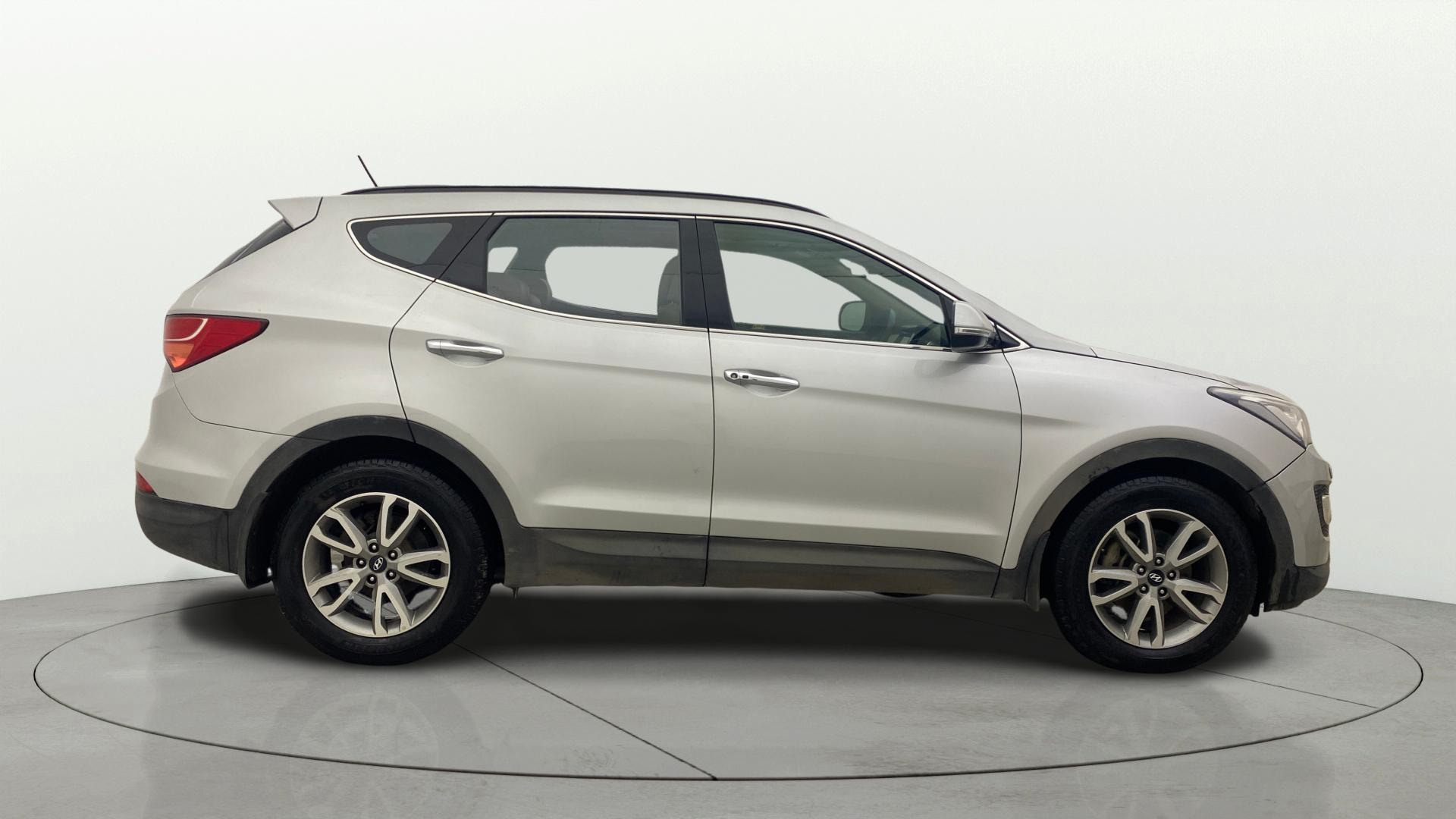 View 2015 Hyundai Santa Fe 4WD AT Image 29 Used 2015 Hyundai Santa Fe 4WD AT Image 29