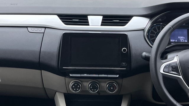 View Renault Triber Image 18 Used Renault Triber Image 18