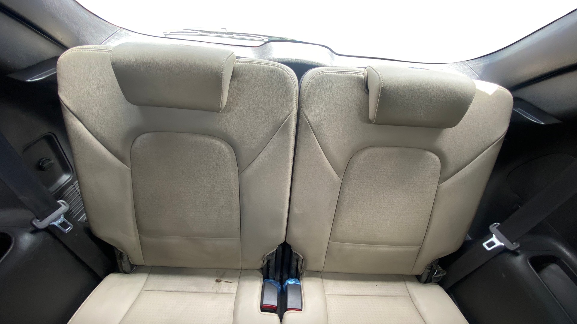 View 2014 Hyundai Santa Fe 2WD AT Image 10 Used 2014 Hyundai Santa Fe 2WD AT Image 10