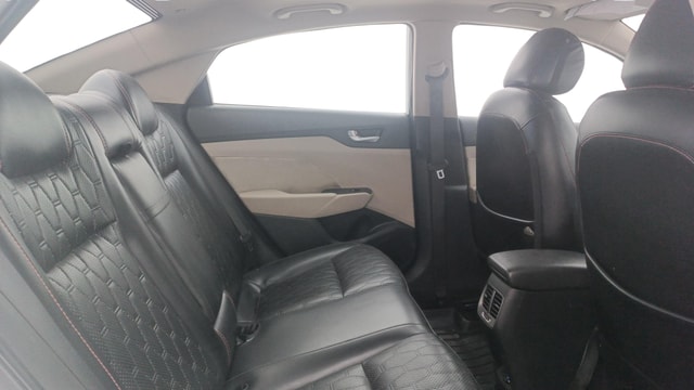 View Hyundai Verna Image 31 Used Hyundai Verna Image 31