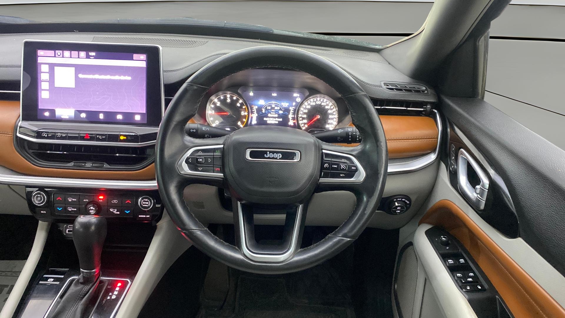 View 2023 Jeep Compass Limited 1.4 Multi AIR Petrol DDCT AT BS IV Image 21 Used 2023 Jeep Compass Limited 1.4 Multi AIR Petrol DDCT AT BS IV Image 21
