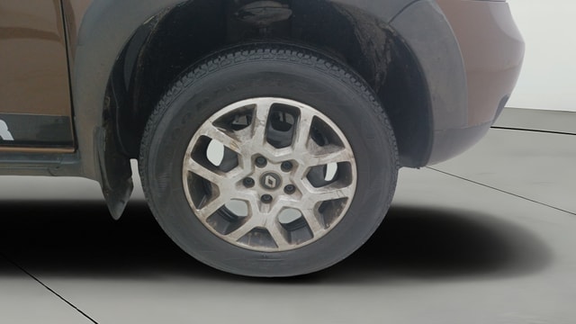 View Renault Duster Image 39 Used Renault Duster Image 39
