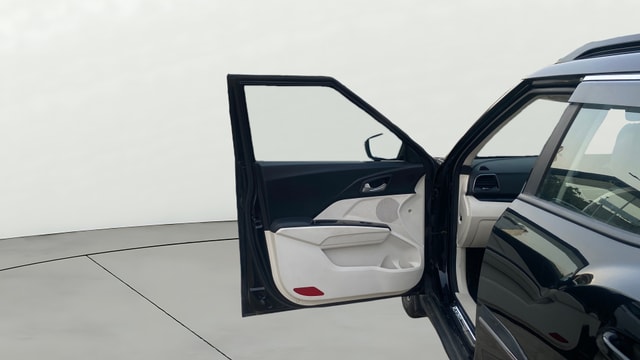 View Mahindra XUV 3XO Image 39 Used Mahindra XUV 3XO Image 39