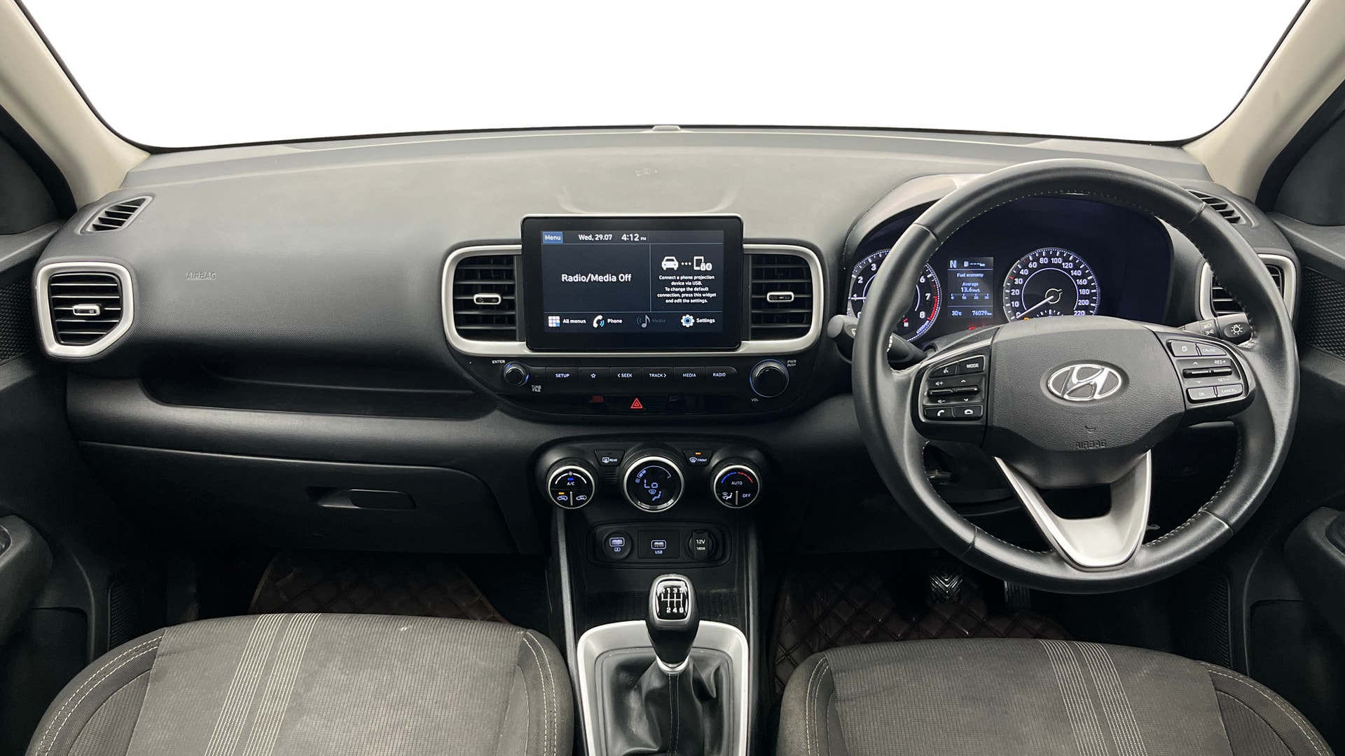 View 2020 Hyundai Venue SX 1.0 iMT Petrol Image 30 Used 2020 Hyundai Venue SX 1.0 iMT Petrol Image 30