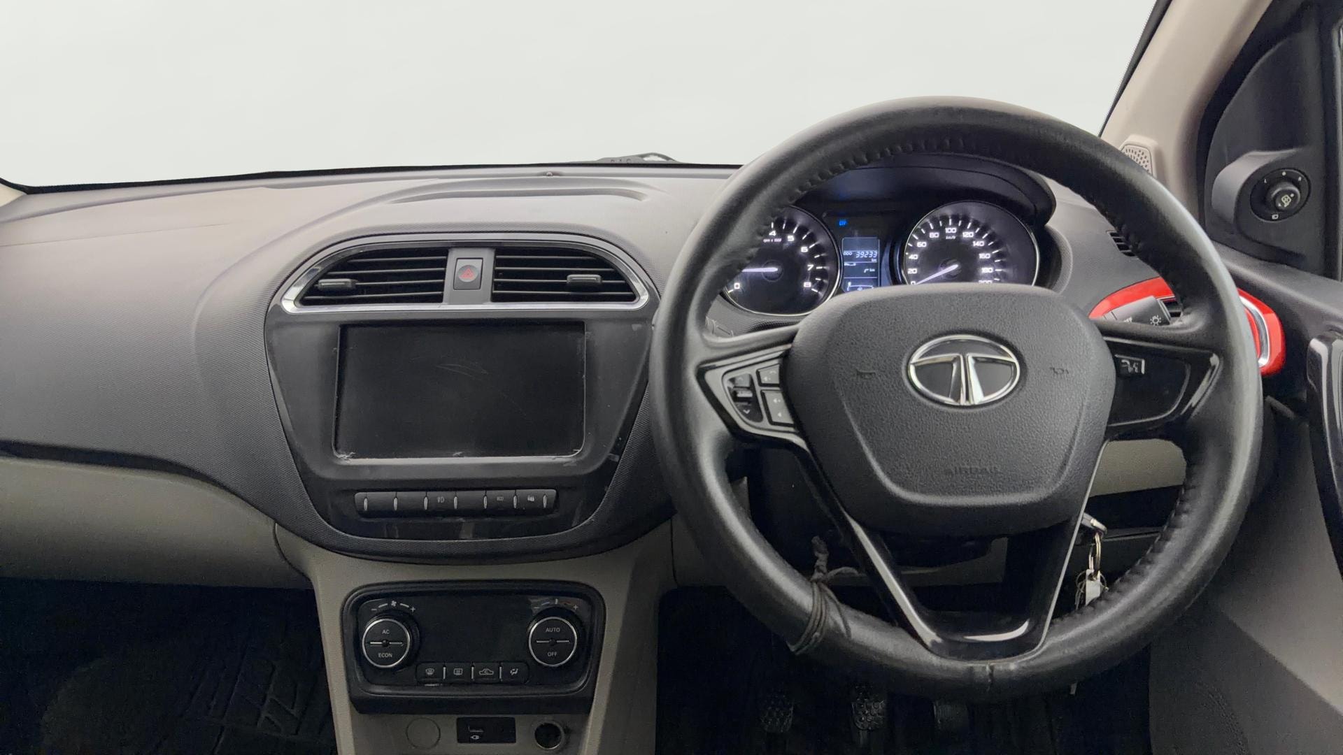 View 2019 Tata Tiago Revotorq XB Image 20 Used 2019 Tata Tiago Revotorq XB Image 20
