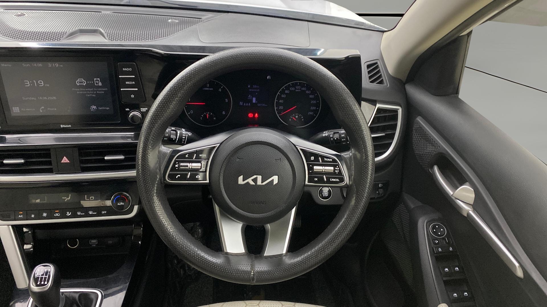 View 2023 Kia Seltos D1.5 CRDI VGT 6MT HTK Plus Image 13 Used 2023 Kia Seltos D1.5 CRDI VGT 6MT HTK Plus Image 13