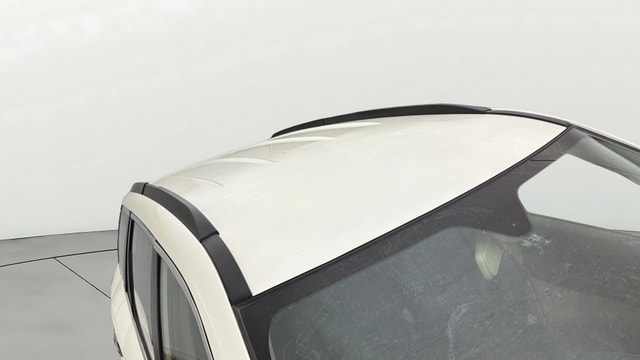 View Mahindra XUV500 Image 7 Used Mahindra XUV500 Image 7