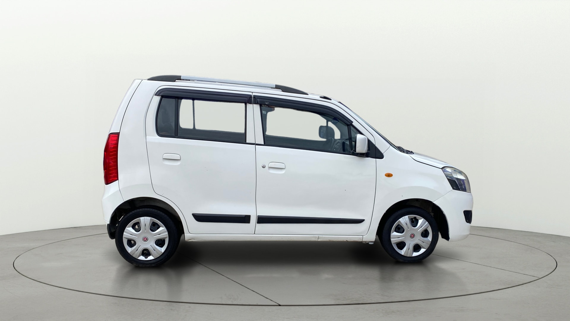 View 2018 Maruti Suzuki 1000 Base Variant Image 8 Used 2018 Maruti Suzuki 1000 Base Variant Image 8