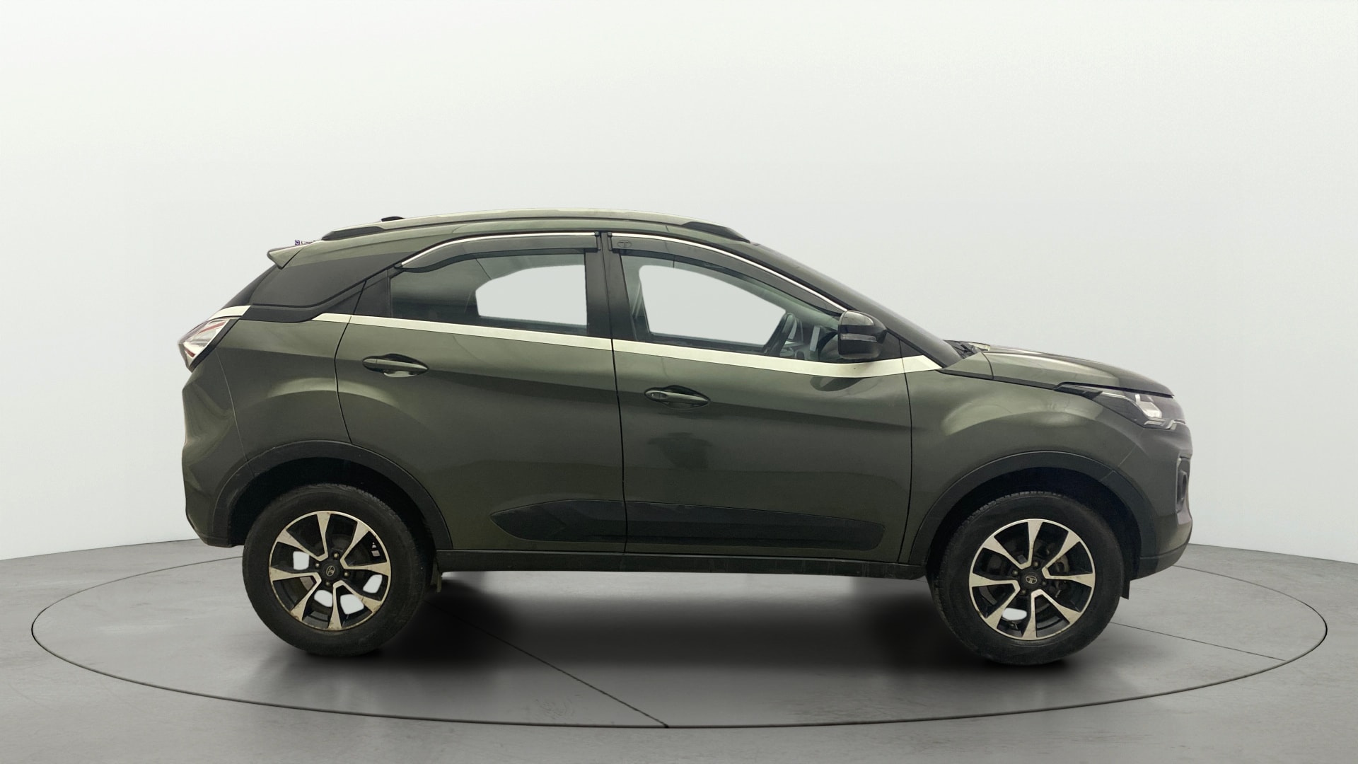 View 2021 Tata Nexon Revotron XE Image 9 Used 2021 Tata Nexon Revotron XE Image 9