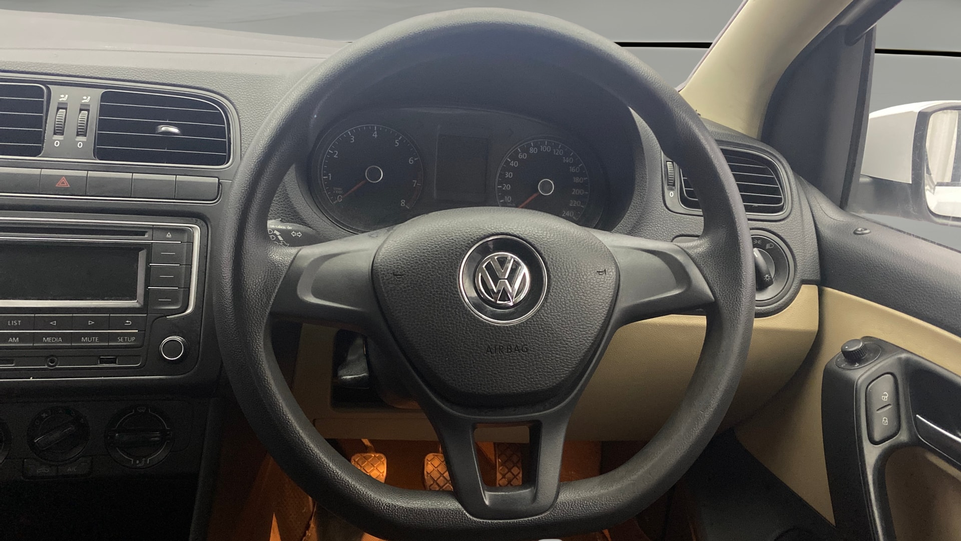 View 2016 Volkswagen Ameo 1.2L MPI Petrol Comfortline Image 20 Used 2016 Volkswagen Ameo 1.2L MPI Petrol Comfortline Image 20