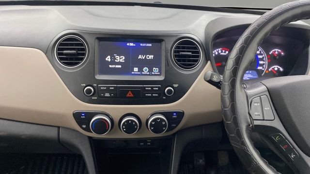 View Hyundai Grand i10 Image 17 Used Hyundai Grand i10 Image 17