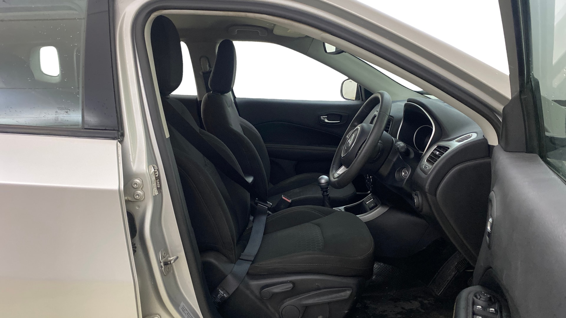View 2018 Jeep Compass Sport 1.4 Multi AIR Petrol BS IV Image 25 Used 2018 Jeep Compass Sport 1.4 Multi AIR Petrol BS IV Image 25