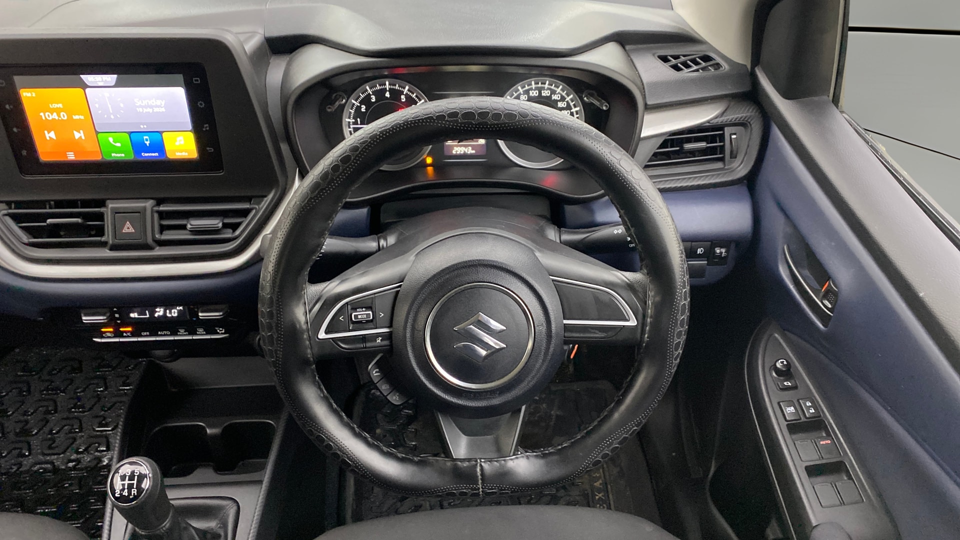 View 2024 Maruti Suzuki 1000 Base Variant Image 20 Used 2024 Maruti Suzuki 1000 Base Variant Image 20