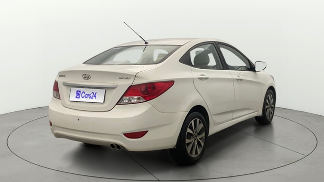 View Hyundai Fluidic Verna Image 42 Used Hyundai Fluidic Verna Image 42