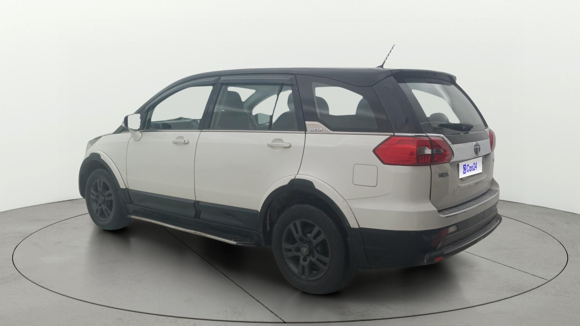 View 2019 Tata Hexa XTA 4X2 Image 2 Used 2019 Tata Hexa XTA 4X2 Image 2