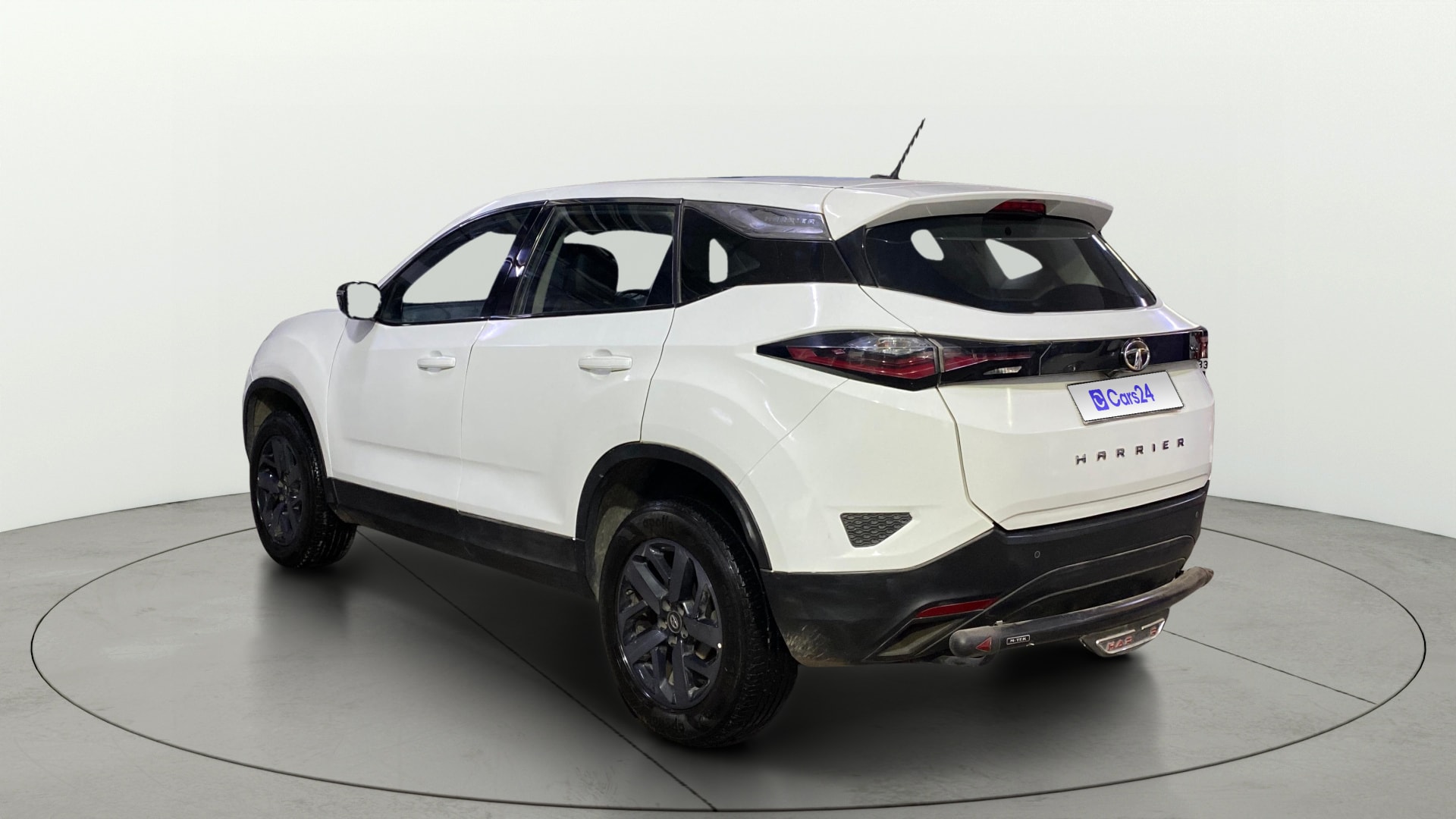 View 2022 Tata Harrier XE Image 2 Used 2022 Tata Harrier XE Image 2