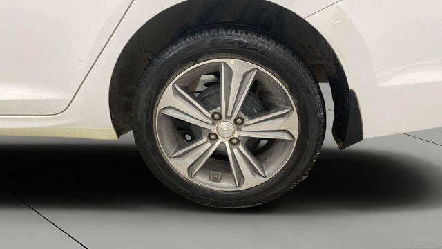 View Hyundai Verna Image 12 Used Hyundai Verna Image 12