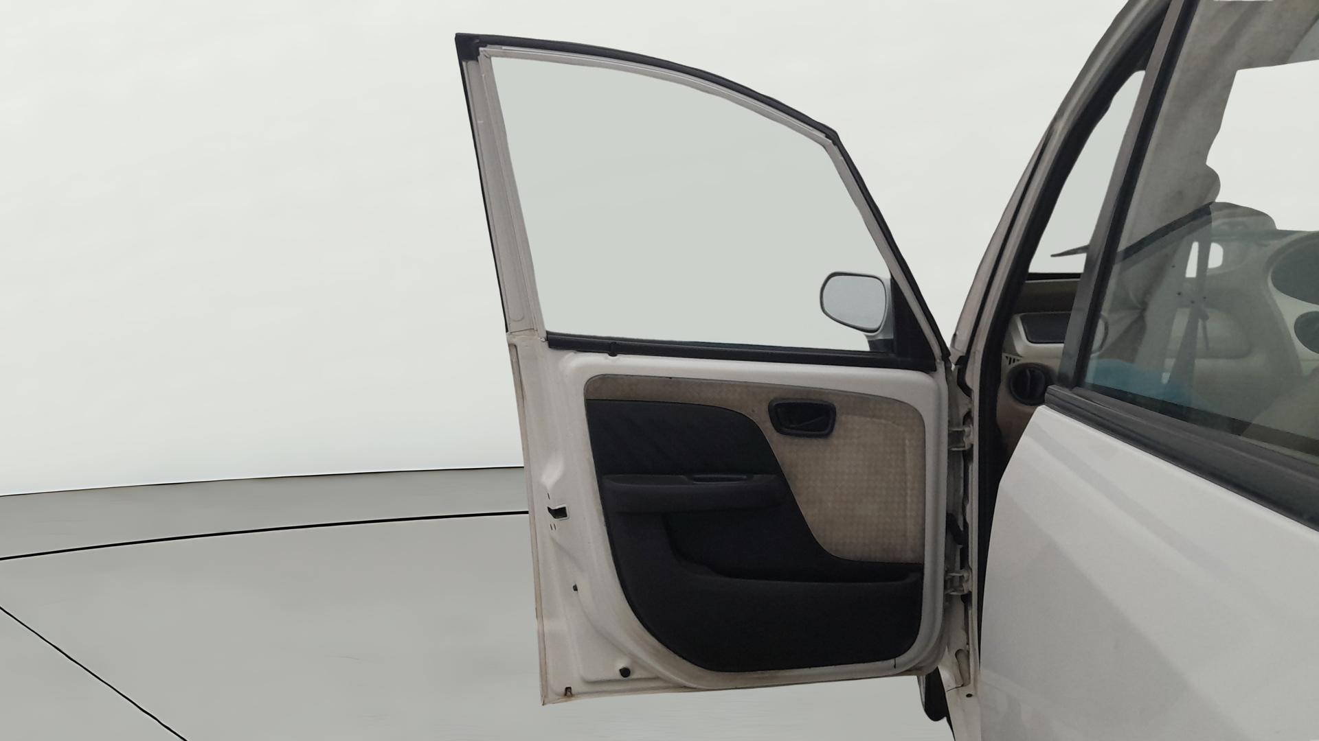 View 2014 Tata Nano Twist XT Image 28 Used 2014 Tata Nano Twist XT Image 28