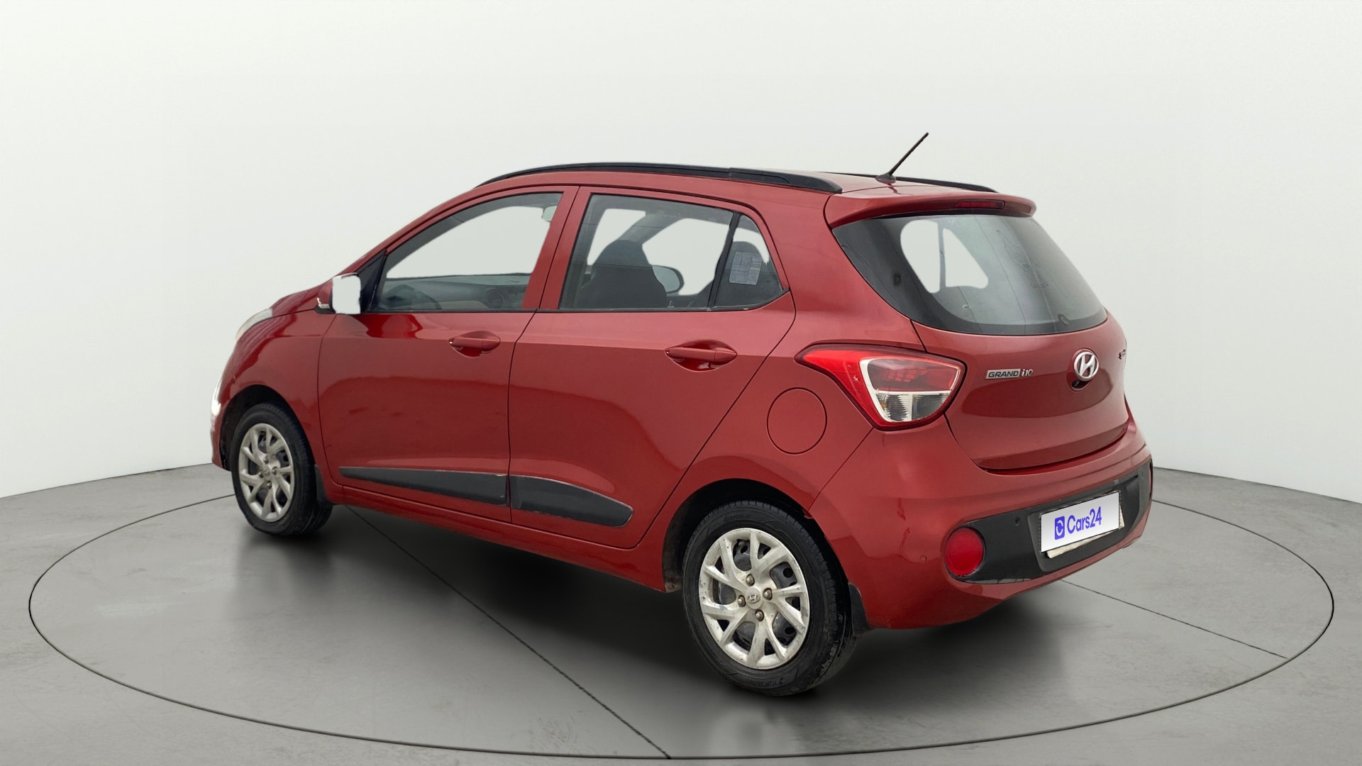 View 2018 Hyundai Grand i10 Sportz 1.2 Kappa Image 2 Used 2018 Hyundai Grand i10 Sportz 1.2 Kappa Image 2