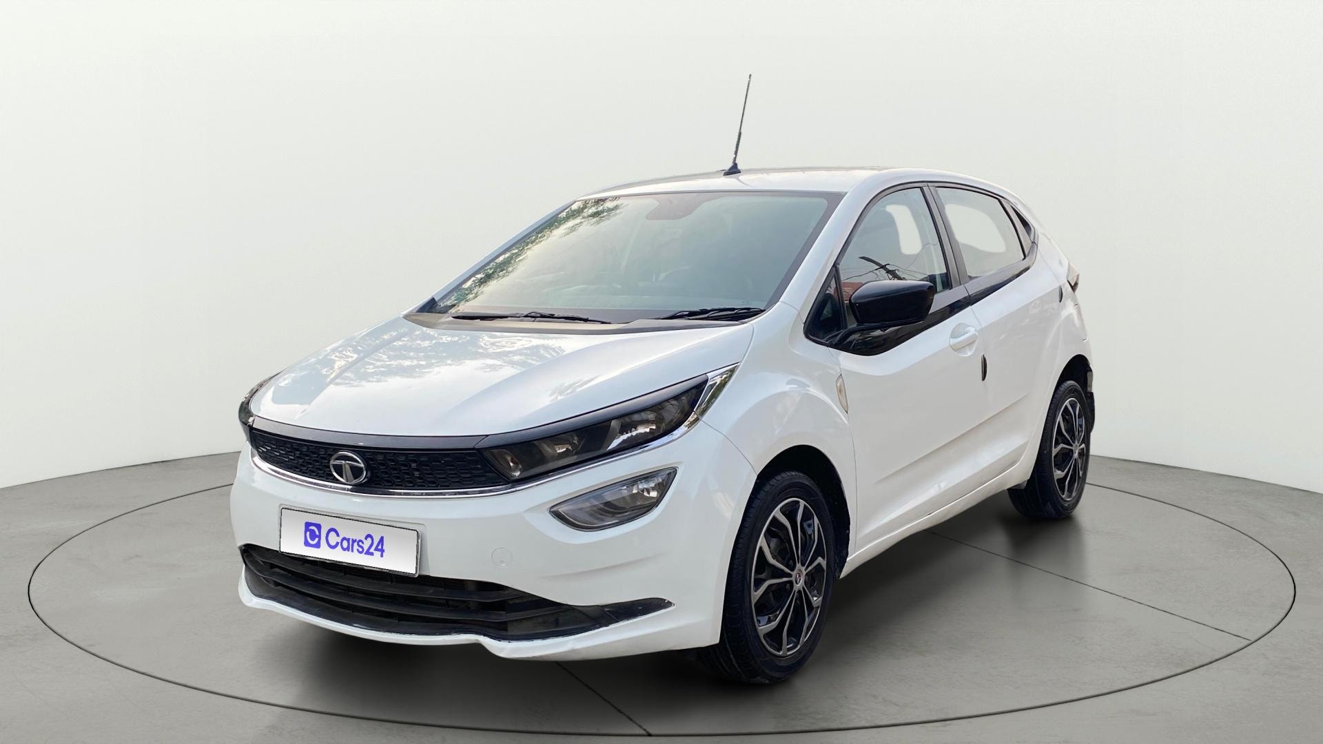 View 2020 Tata Altroz XT Petrol Image 37 Used 2020 Tata Altroz XT Petrol Image 37