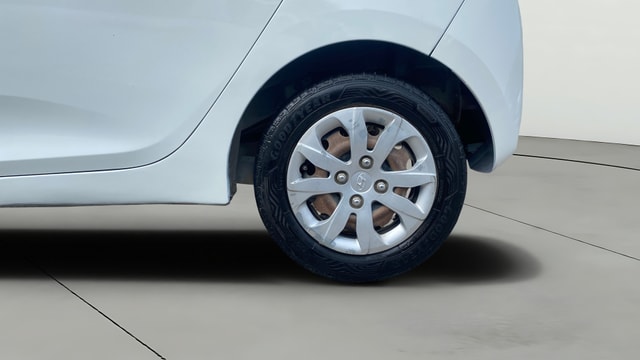 View Hyundai EON Image 11 Used Hyundai EON Image 11