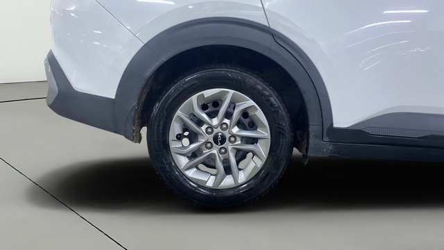 View Kia Carens Image 35 Used Kia Carens Image 35
