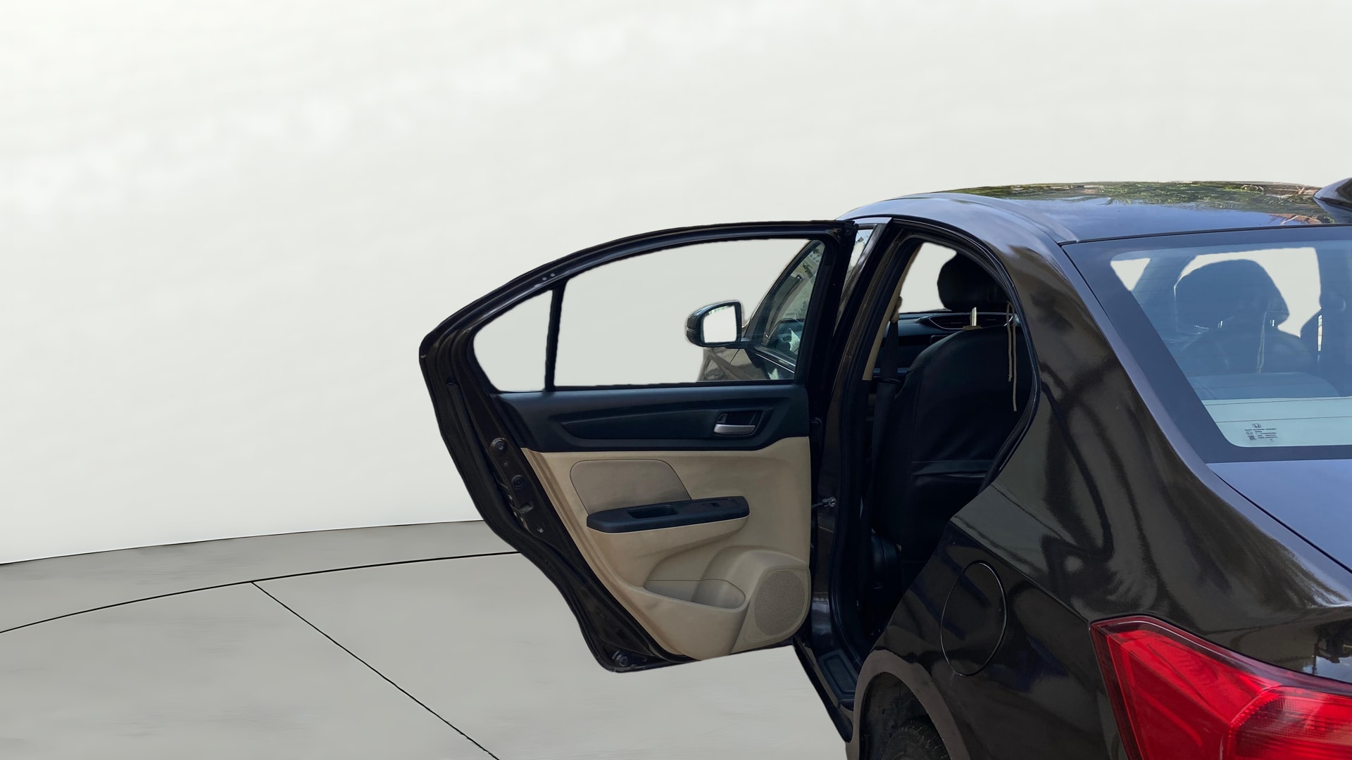 View 2019 Honda Amaze E MT Petrol BS IV Image 23 Used 2019 Honda Amaze E MT Petrol BS IV Image 23