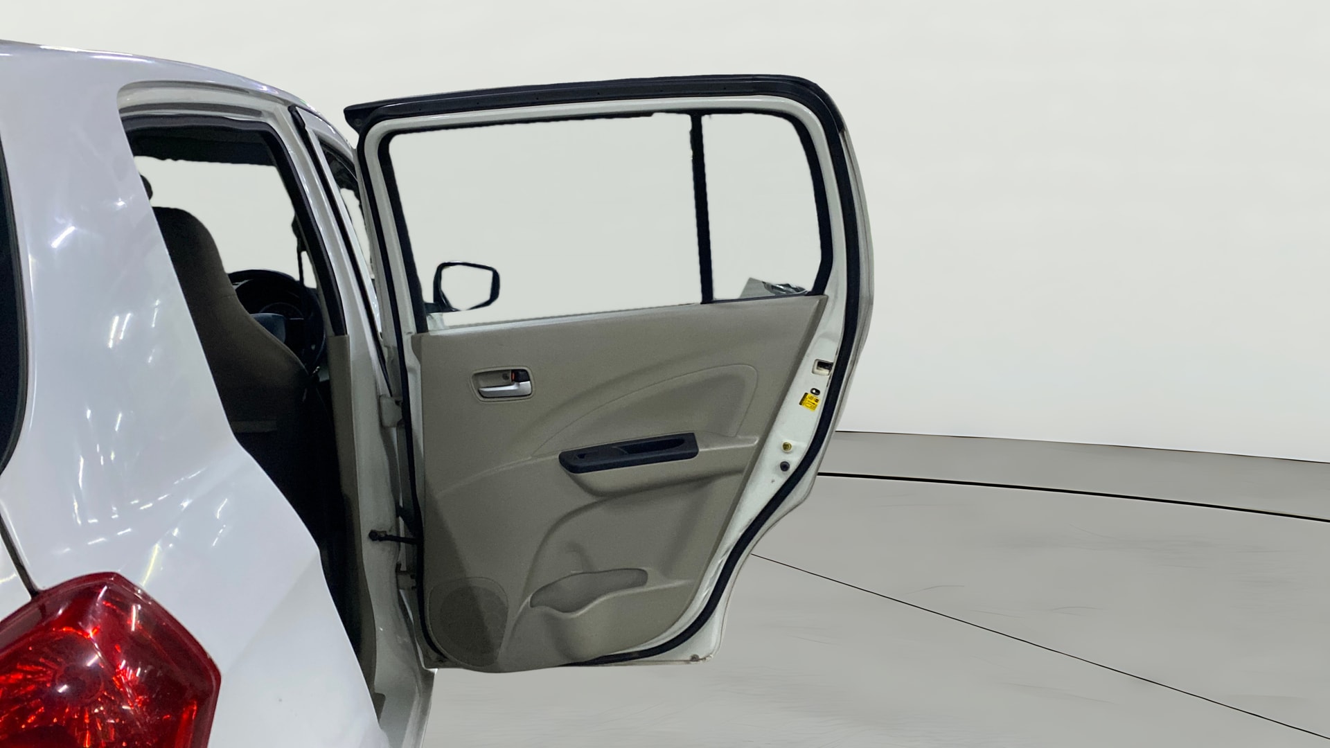 View 2014 Maruti Suzuki 1000 Base Variant Image 7 Used 2014 Maruti Suzuki 1000 Base Variant Image 7