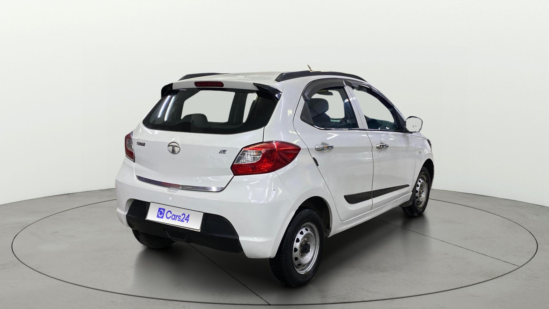 View 2017 Tata Tiago Revotorq XB Image 41 Used 2017 Tata Tiago Revotorq XB Image 41