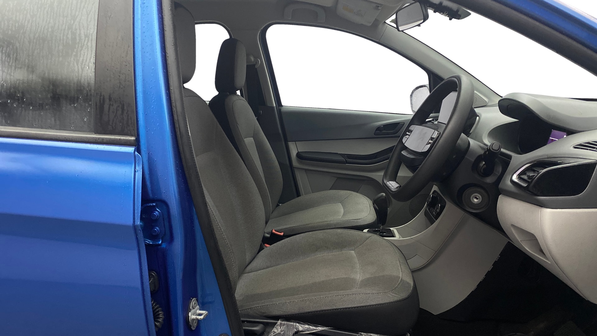 View 2025 Tata Tiago Revotorq XB Image 26 Used 2025 Tata Tiago Revotorq XB Image 26