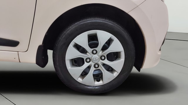 View Hyundai Xcent Image 40 Used Hyundai Xcent Image 40