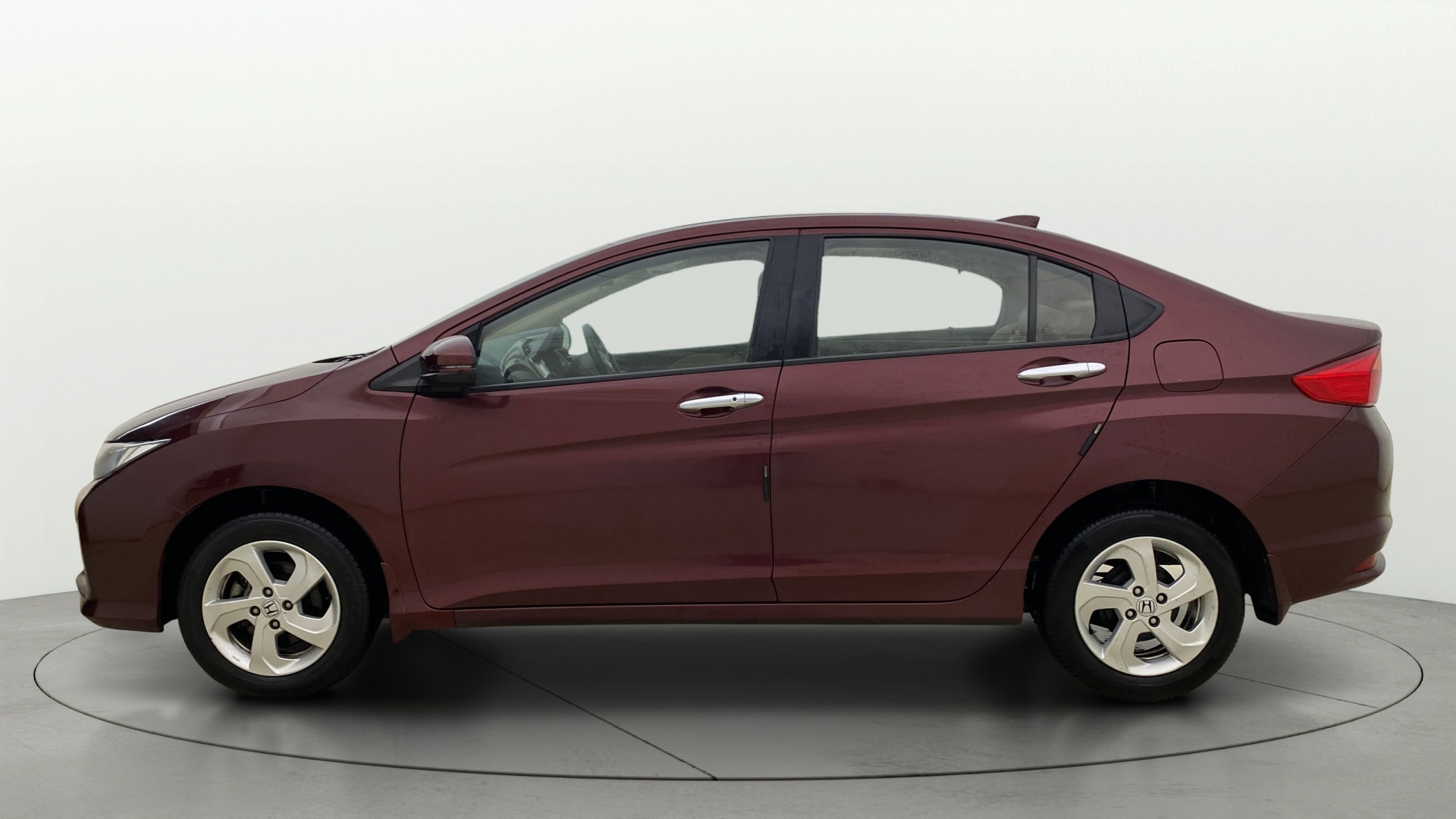 View 2016 Honda City ZX MT Diesel Anniversary Edition Image 26 Used 2016 Honda City ZX MT Diesel Anniversary Edition Image 26