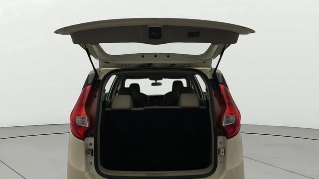 View Mahindra Marazzo Image 17 Used Mahindra Marazzo Image 17
