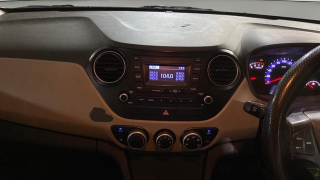 View Hyundai Xcent Image 17 Used Hyundai Xcent Image 17