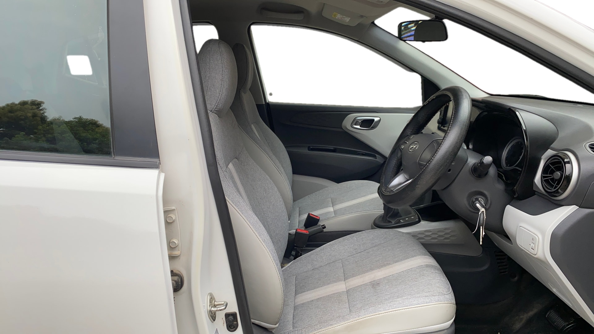View 2020 Hyundai Grand i10 Nios Sportz Petrol AMT Image 19 Used 2020 Hyundai Grand i10 Nios Sportz Petrol AMT Image 19