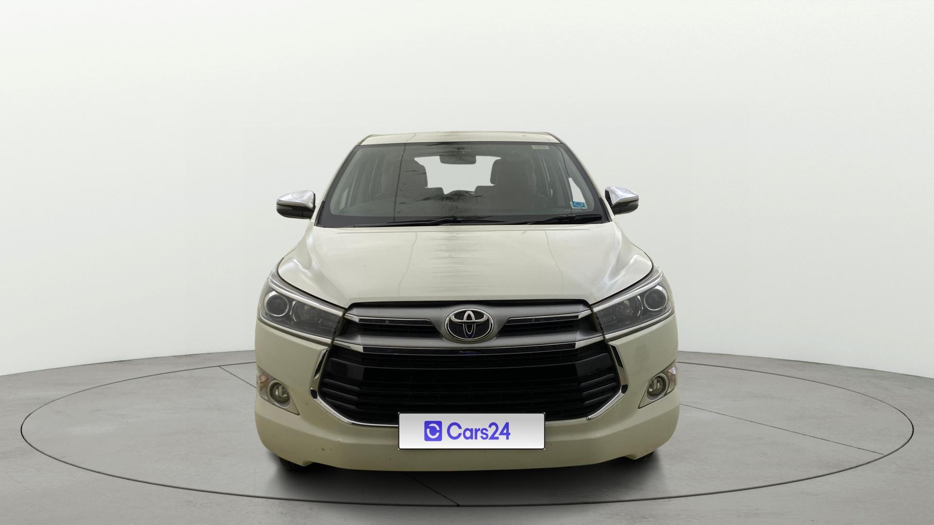 Used 2018 Toyota Innova Crysta Used 2018 Toyota Innova Crysta