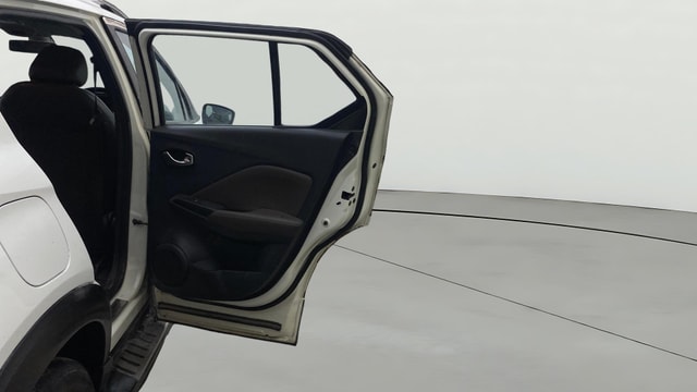 View Nissan Kicks Image 7 Used Nissan Kicks Image 7