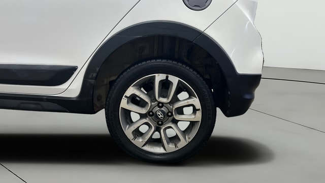 View Hyundai i20 Active Image 11 Used Hyundai i20 Active Image 11