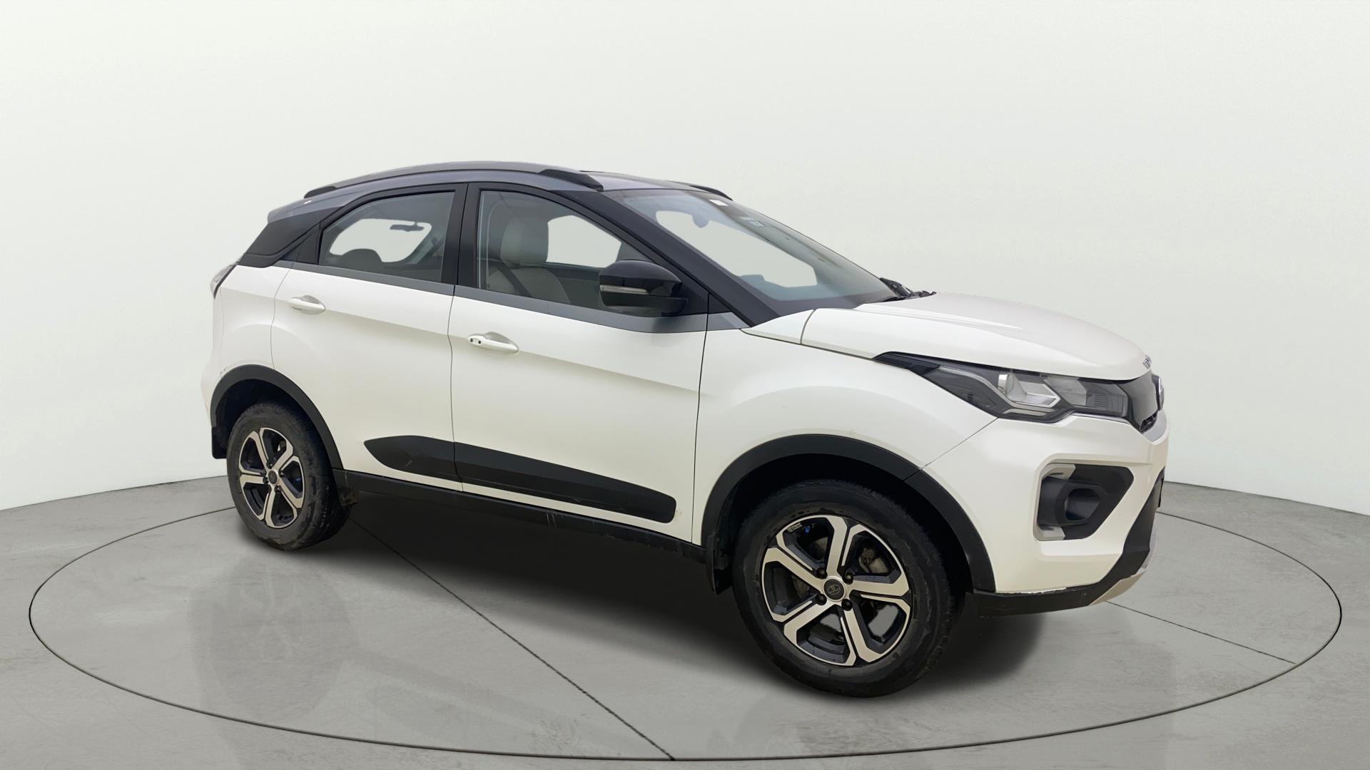View 2023 Tata Nexon Revotron XE Image 23 Used 2023 Tata Nexon Revotron XE Image 23