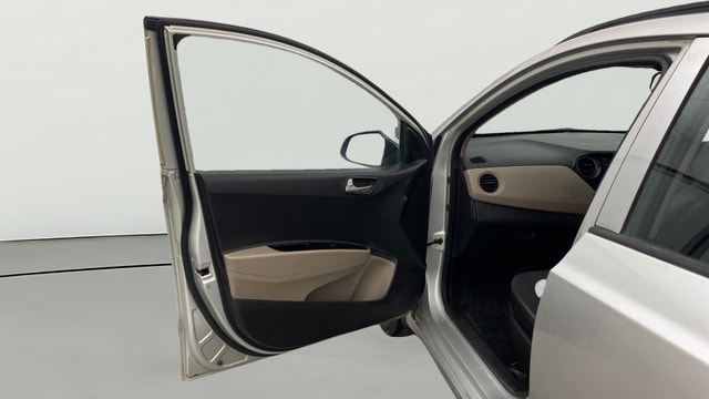 View Hyundai Grand i10 Image 30 Used Hyundai Grand i10 Image 30
