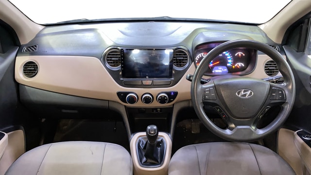 View Hyundai Xcent Image 32 Used Hyundai Xcent Image 32
