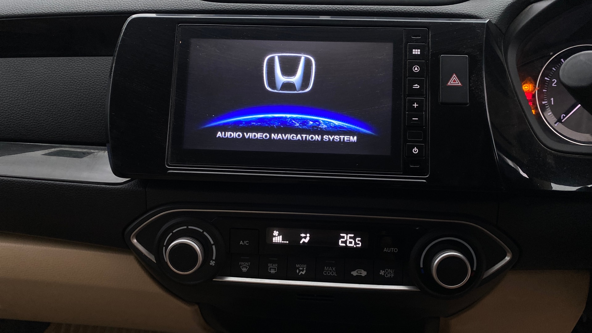 View 2019 Honda Amaze E MT Petrol BS IV Image 34 Used 2019 Honda Amaze E MT Petrol BS IV Image 34