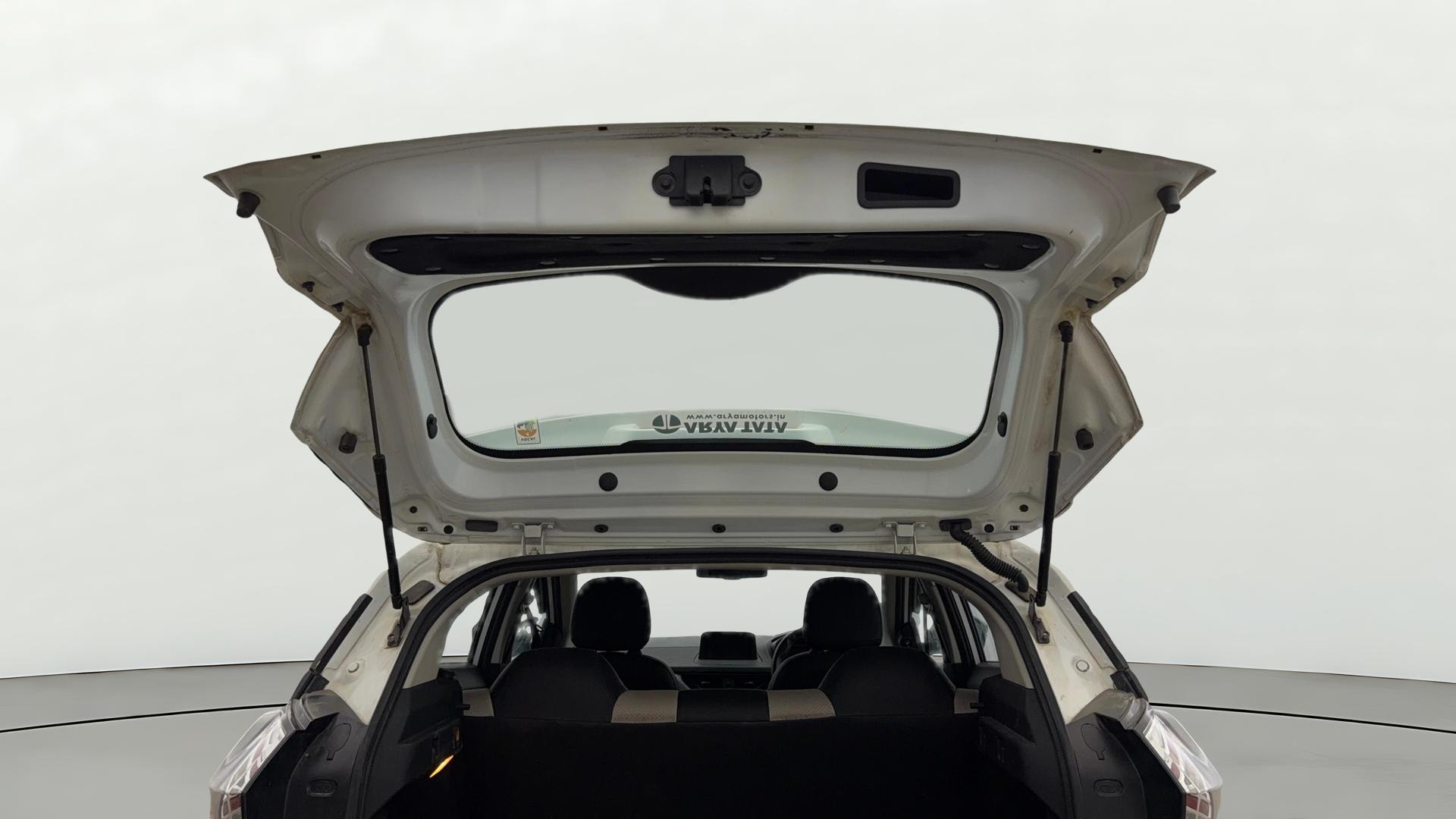 View 2023 Tata Nexon Revotron XE Image 16 Used 2023 Tata Nexon Revotron XE Image 16