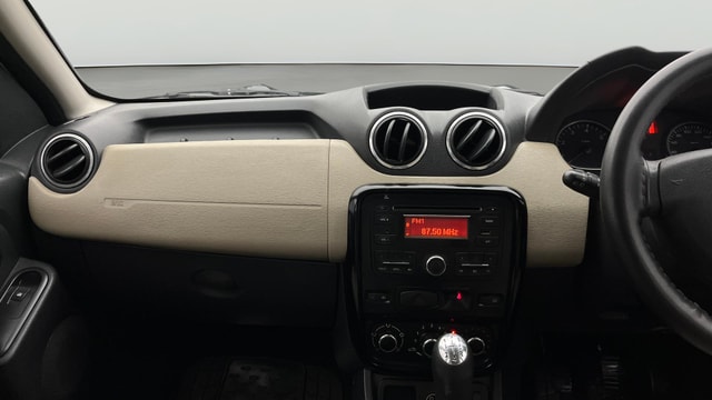 View Renault Duster Image 17 Used Renault Duster Image 17
